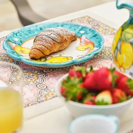 Fabiana Oda ve Kahvaltı 4*